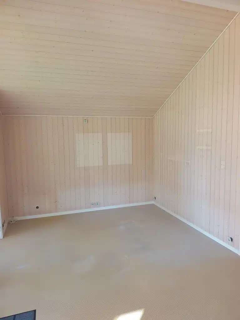 Før maling af sommerhus indendørs